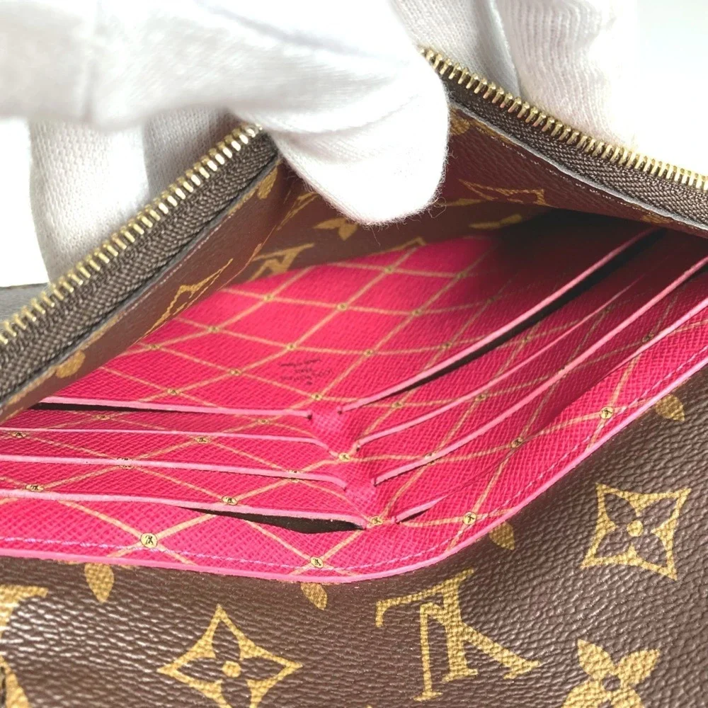 LOUIS VUITTON Brown Monogram Canvas Pochette Shoulder Bag